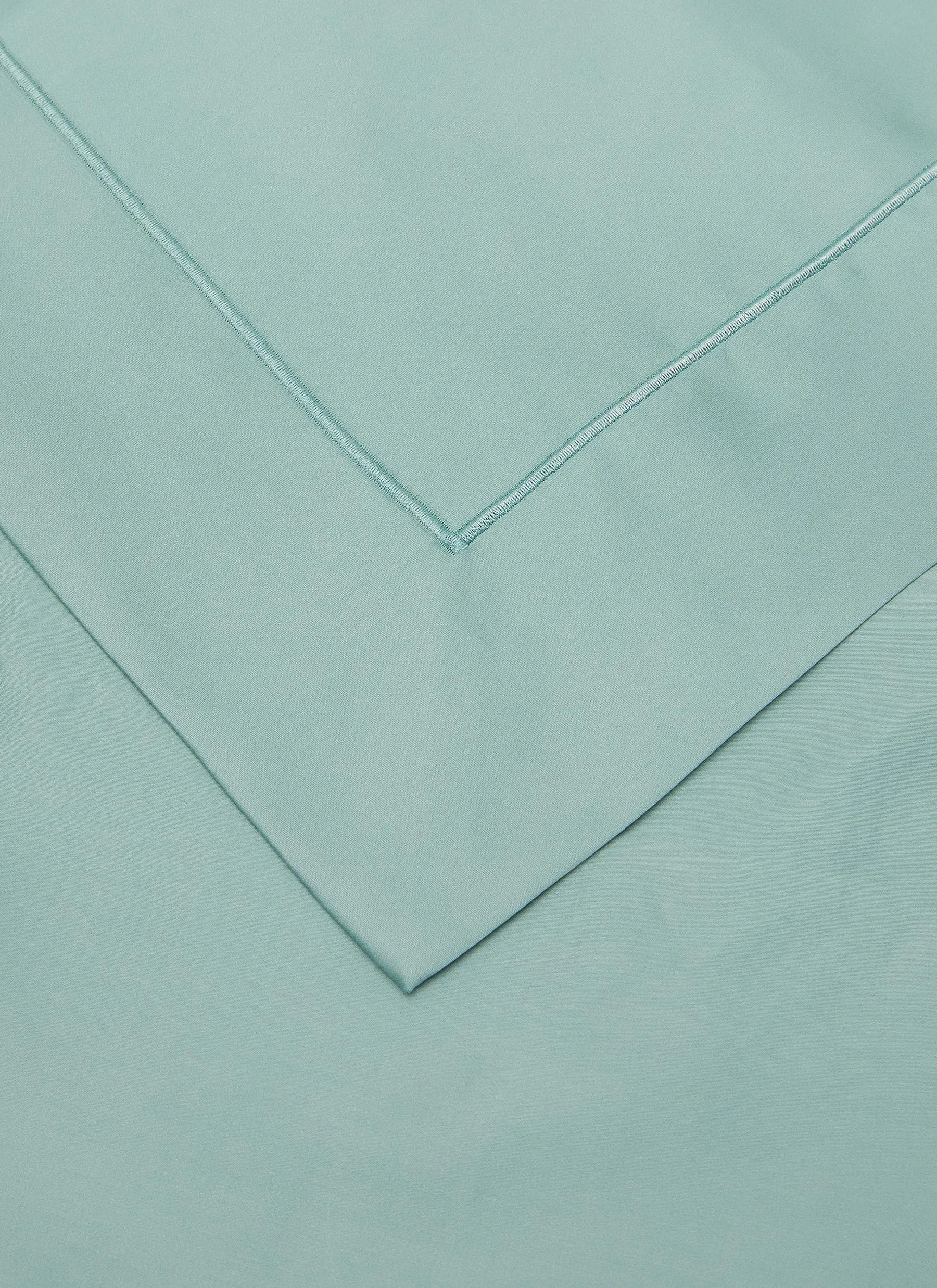 -----------CELSO DE LEMOS  ---- ------------ ----Bourdon Pillowcase Set of 2 — Lichen --