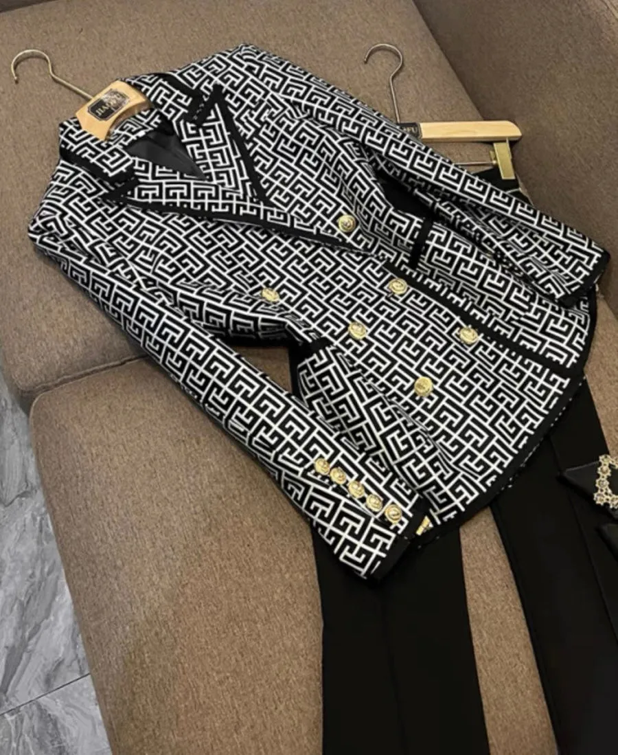 2023 European and American personalized maze graphic jacquard webbing trim double-breasted mid-length suit jacket (B7916)