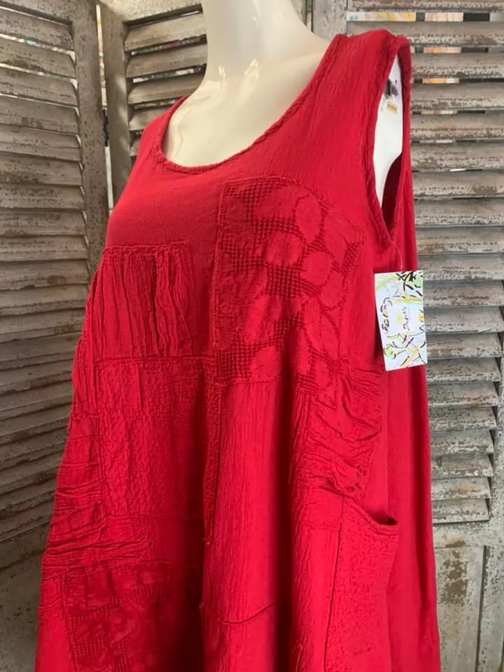 7709 Petirrojo Tank Blouse-Red