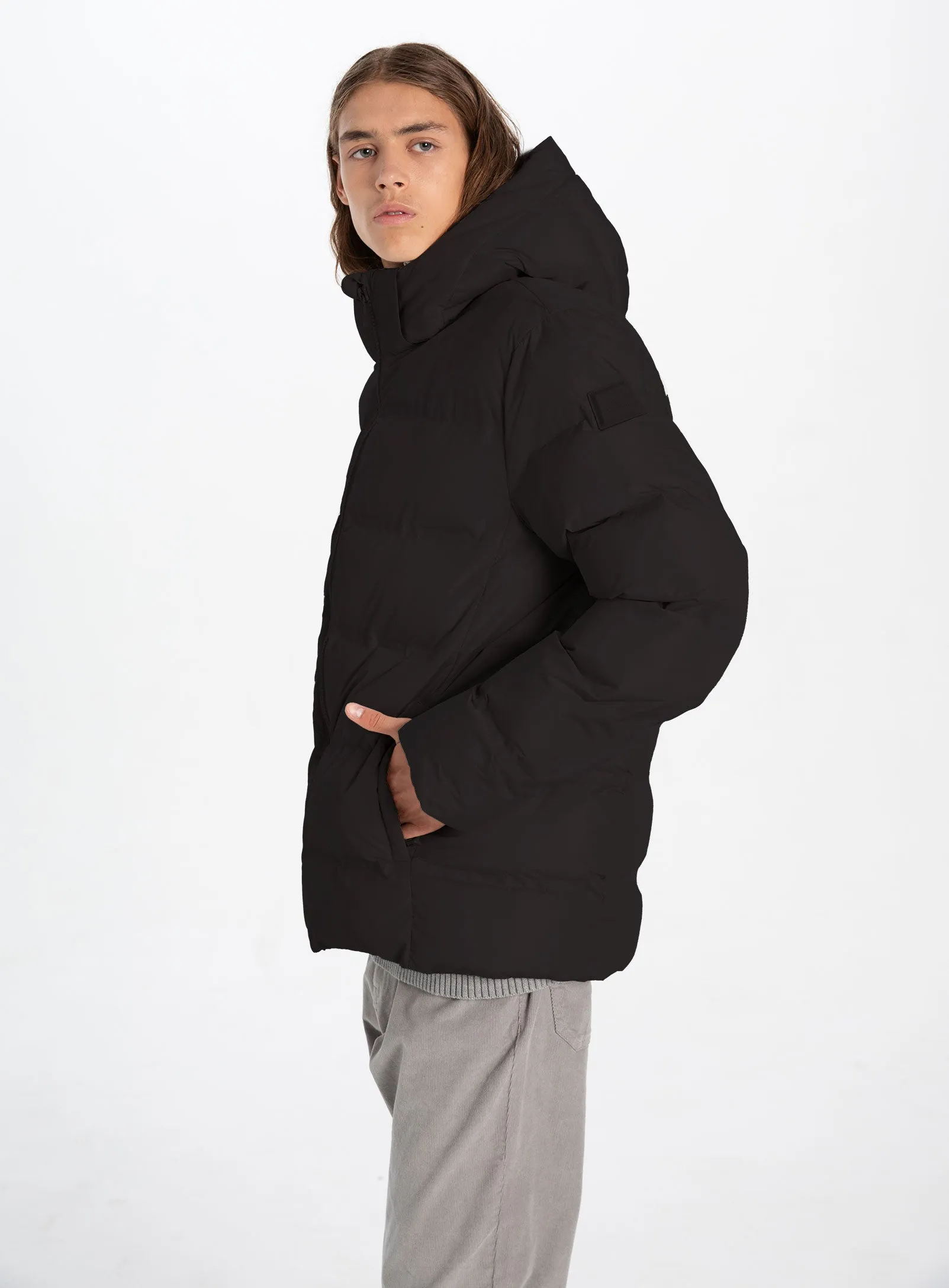 ANTONIE| Midweight Heat Sealed Puffer||ANTONIE|Doudoune mi-légère avec capuche