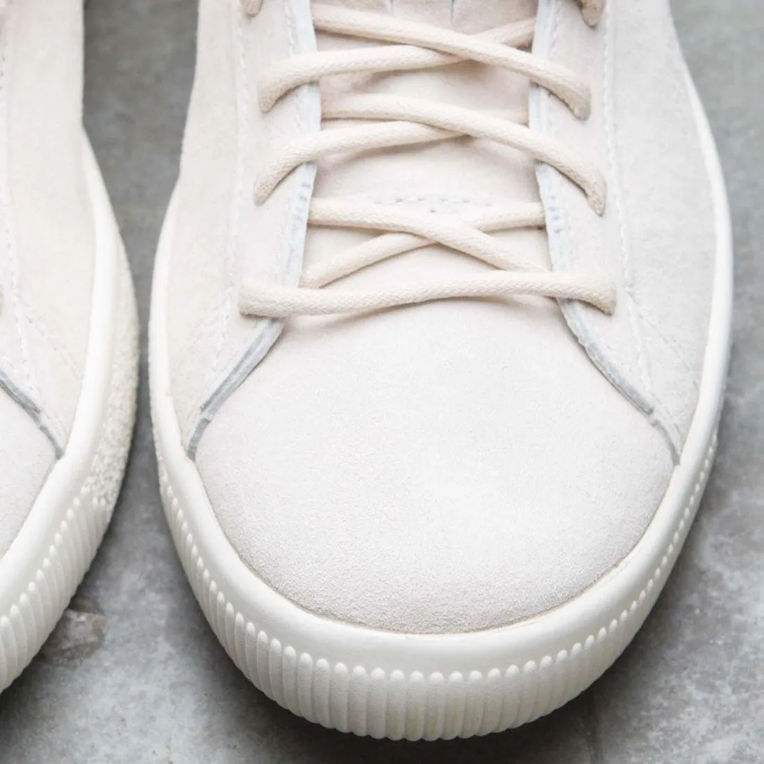 BAIT x PUMA Men Clyde (white / swan gold)