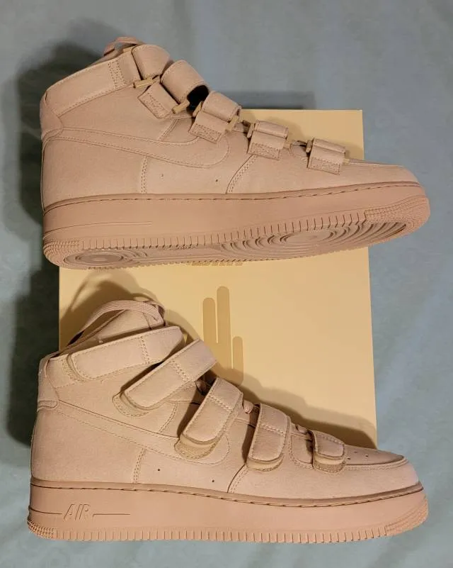 Billie eilish x nike air force 1 mushroom