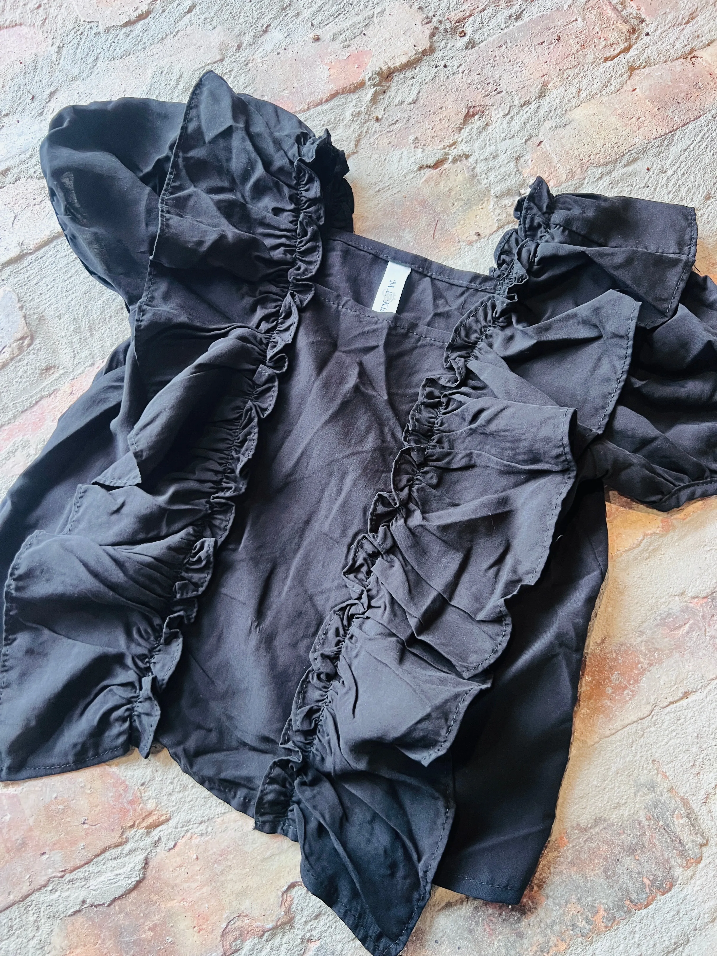 Black Short Sleeve Top