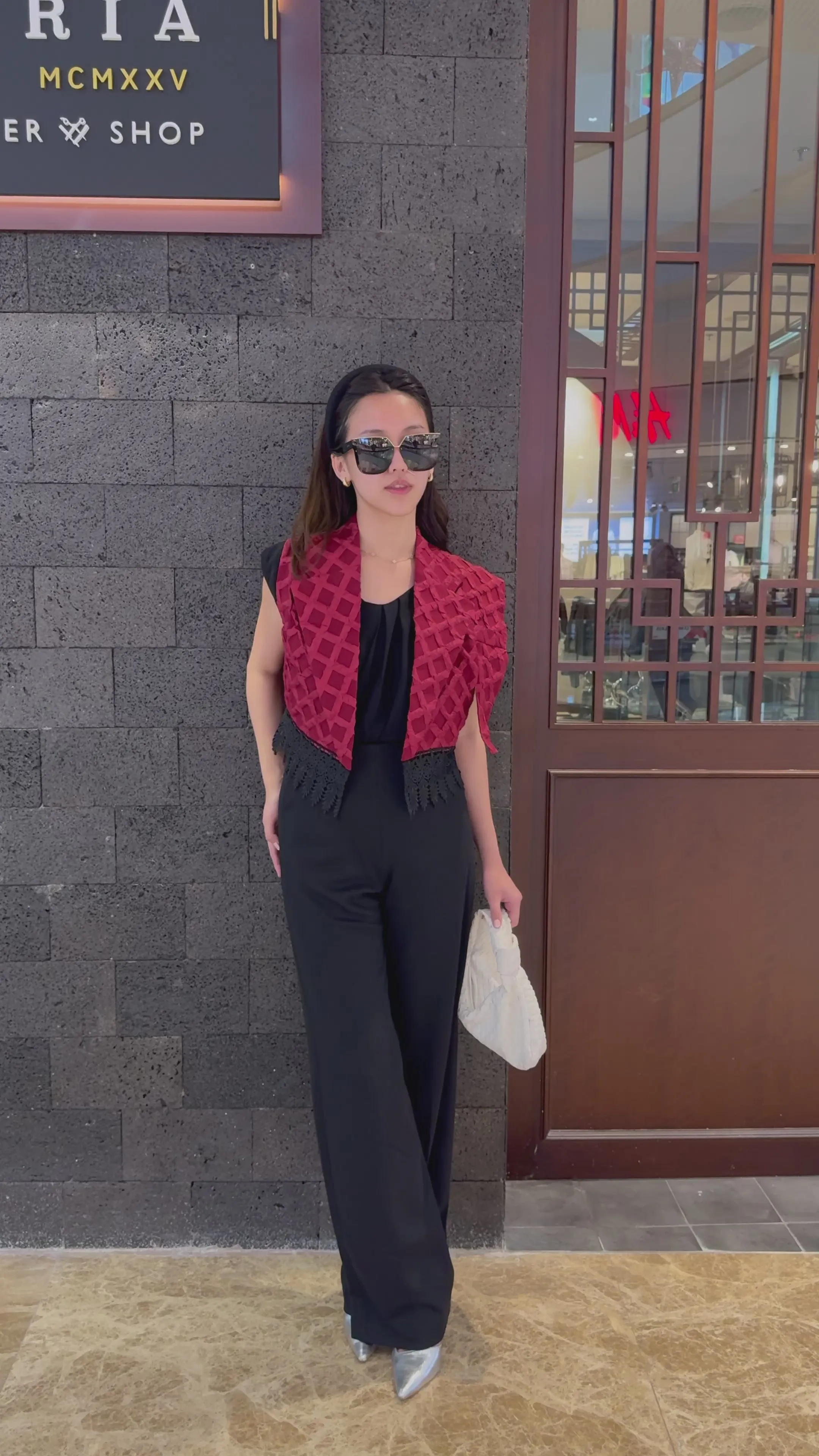 Bloom et Champs Vest Crop Merah