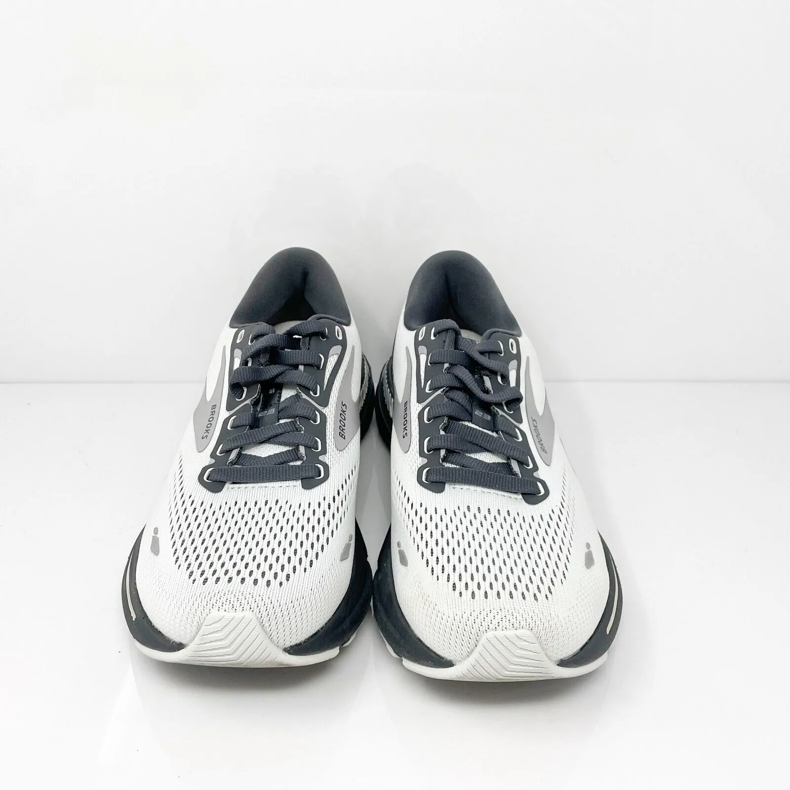 Brooks Mens Adrenaline GTS 23 1103911D065 Gray Running Shoes Sneakers Size 7D