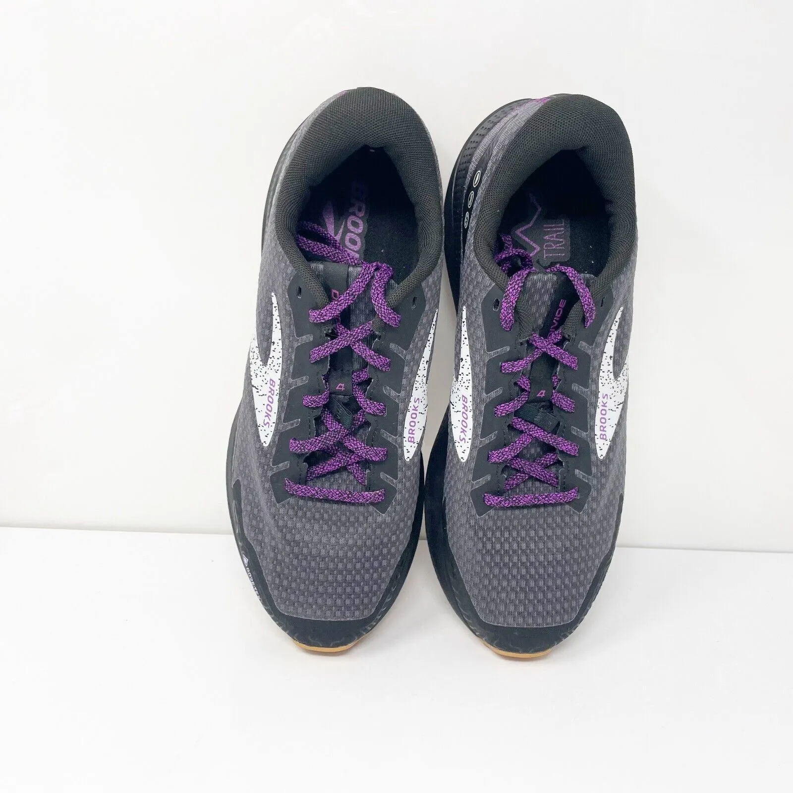 Brooks Womens Divide 4 GTX 1203931B073 Black Running Shoes Sneakers Size 10 B