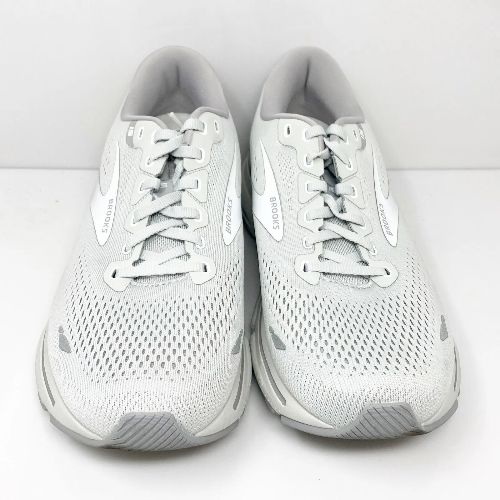 Brooks Womens Ghost 15 1203801B112 White Running Shoes Sneakers Size 11 B