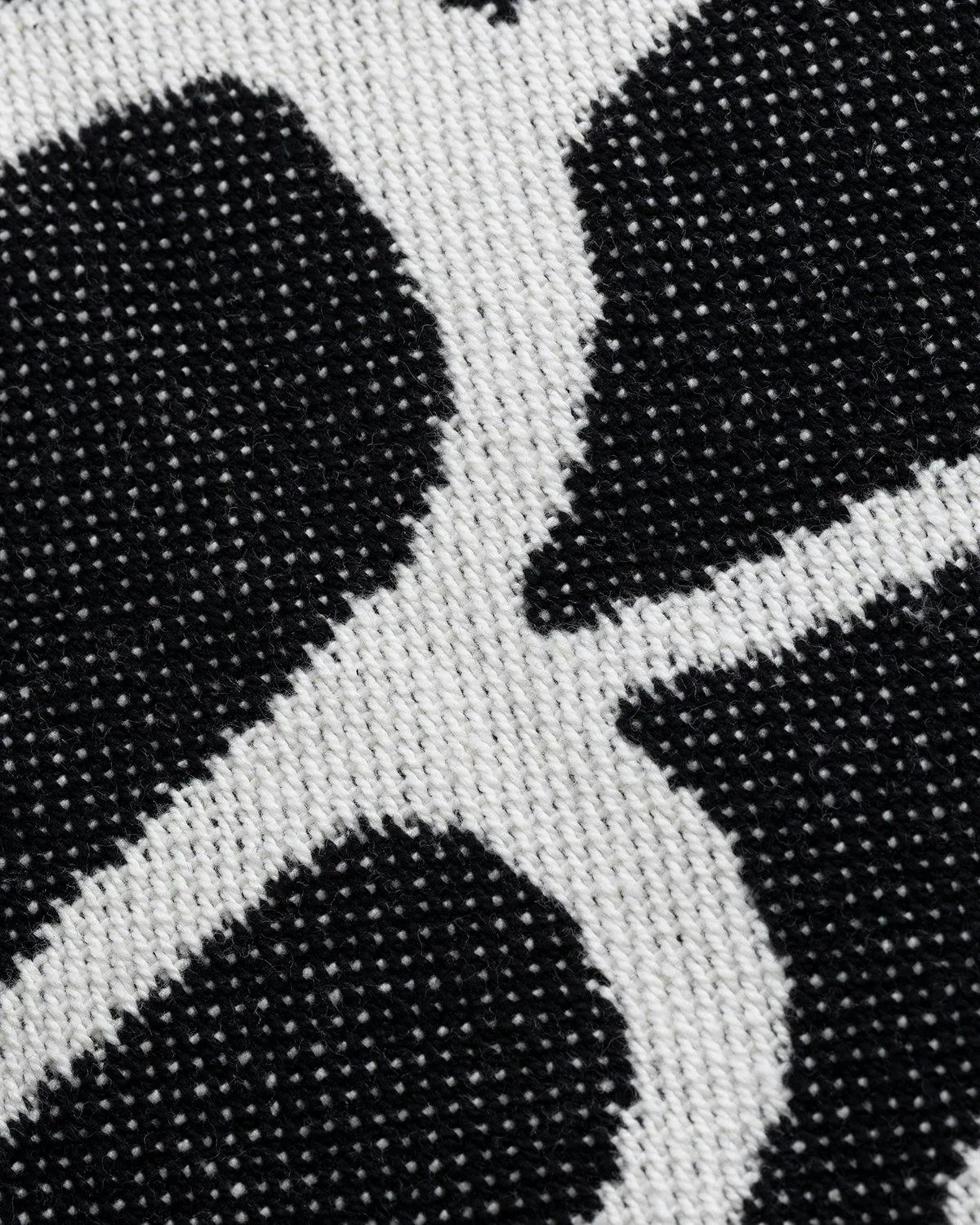 Carhartt WIP – Whisper Woven Blanket Wax Black | Highsnobiety Shop