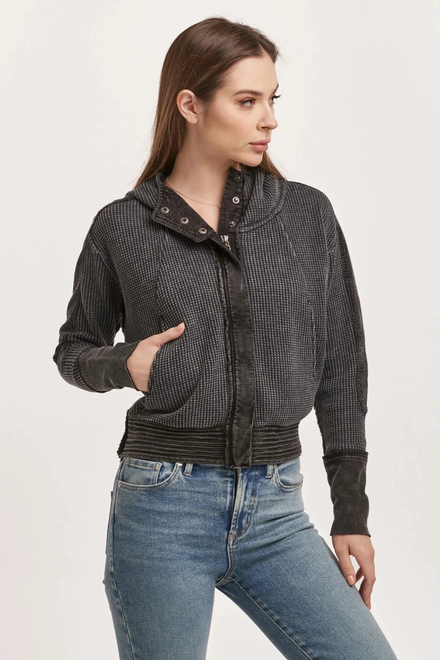 Carly Zip Up Long Sleeve Jacket - Black
