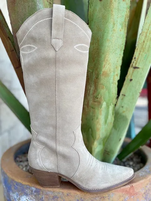 CHINESE LAUNDRY Ladies Boot - ALGLSNAX12E