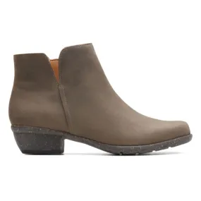 Clarks Women's Wilrose Frost Ankle Boot Taupe Leather 8