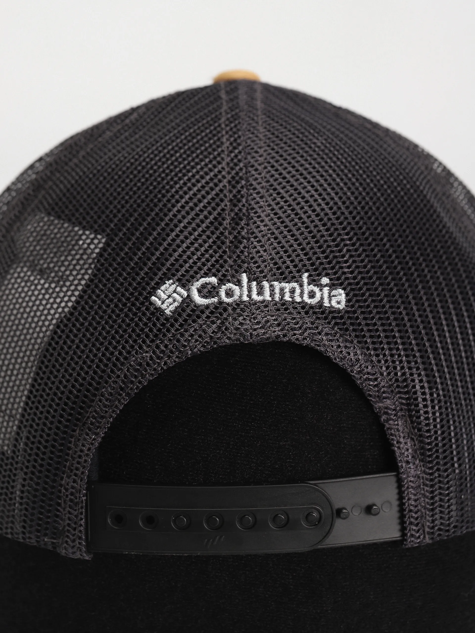 Columbia Flat Brim Snap Back Cap (dark stone/light camel/west fish)