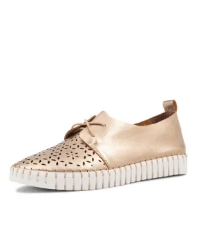 DJANGO & JULIETTE Hexter Champagne Leather Sneakers Ws