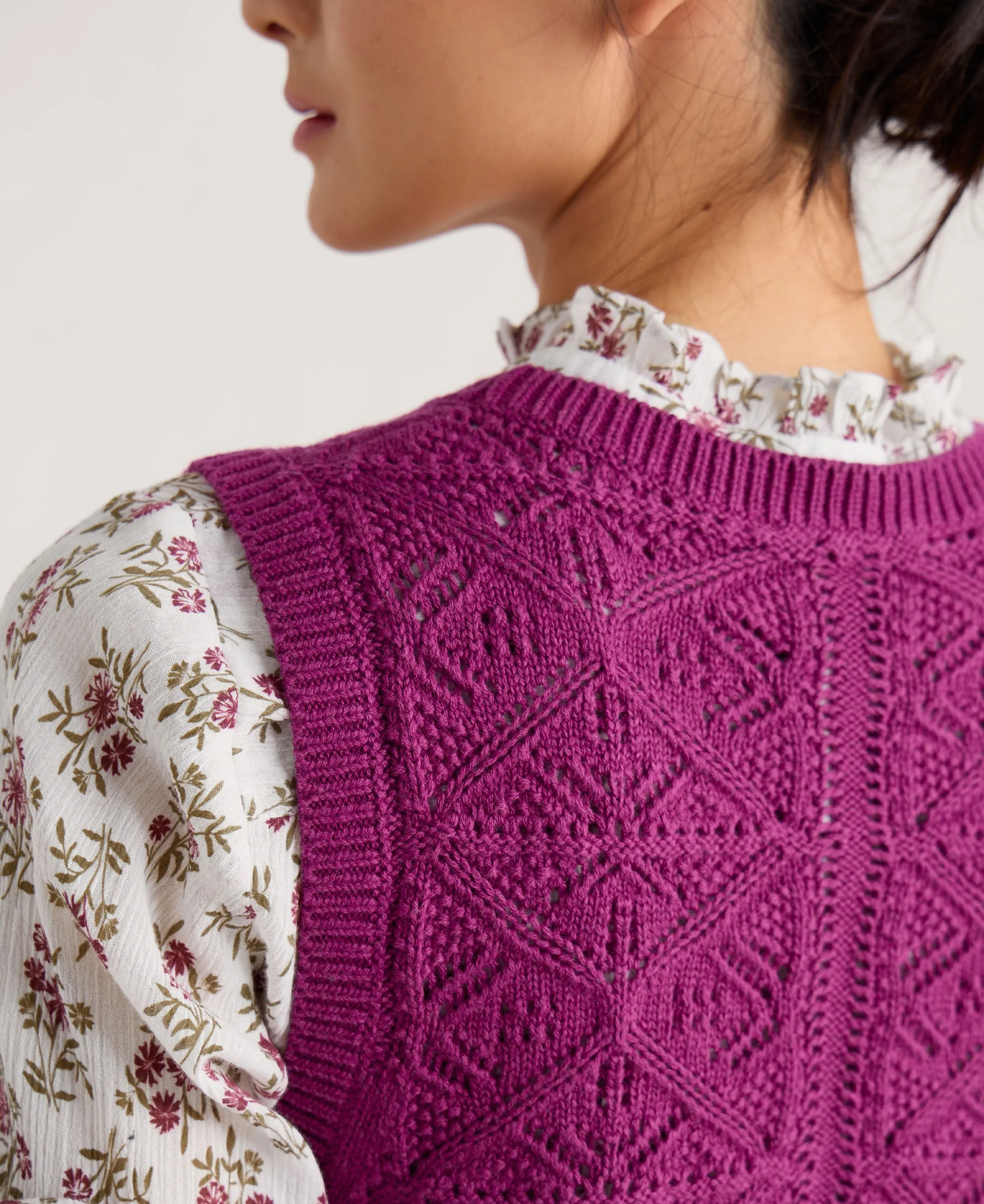 Doe Path Knitted Vest                             Cordial