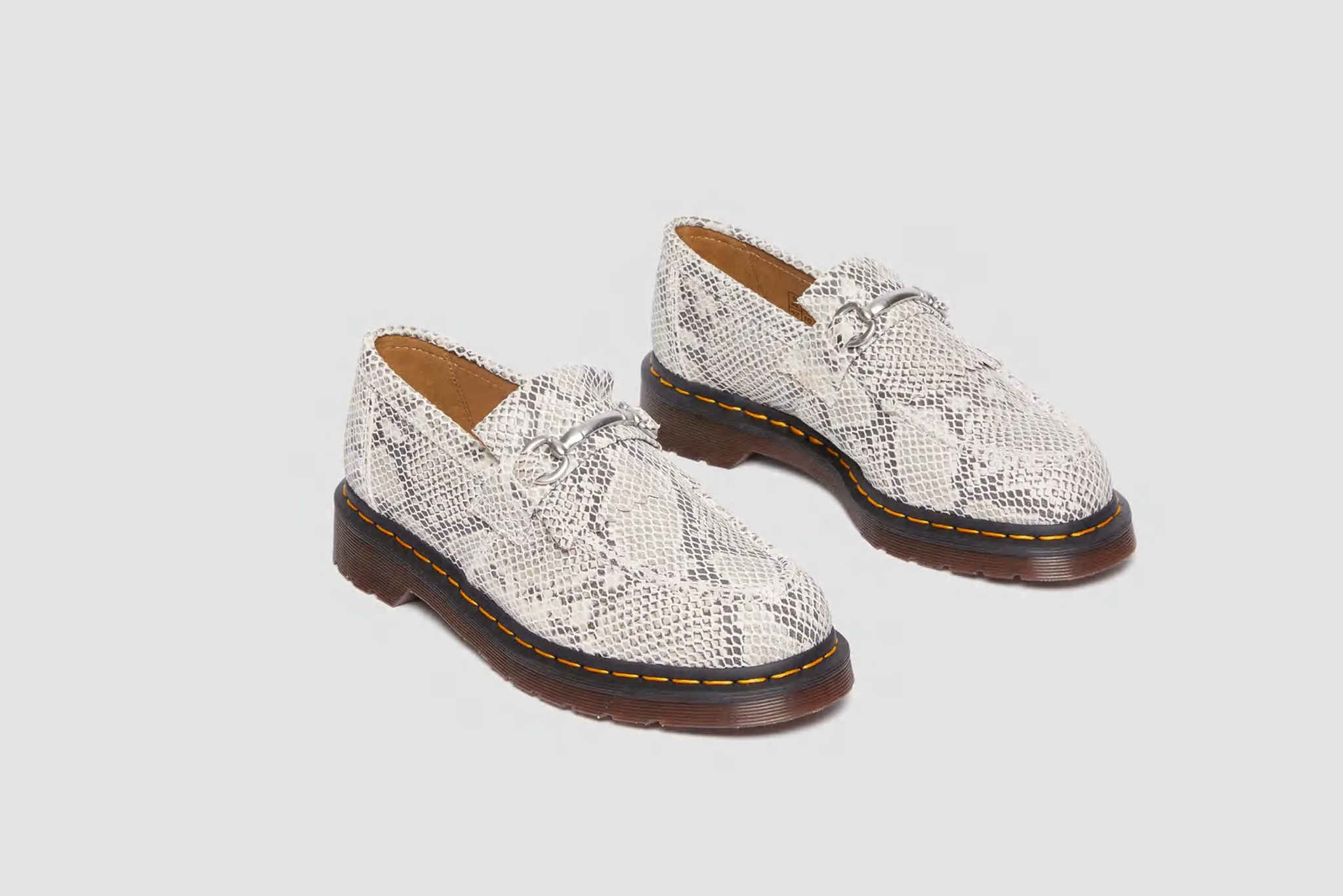 Dr. Martens Adrian Snaffle Python Print Suede  M - Sand / Black