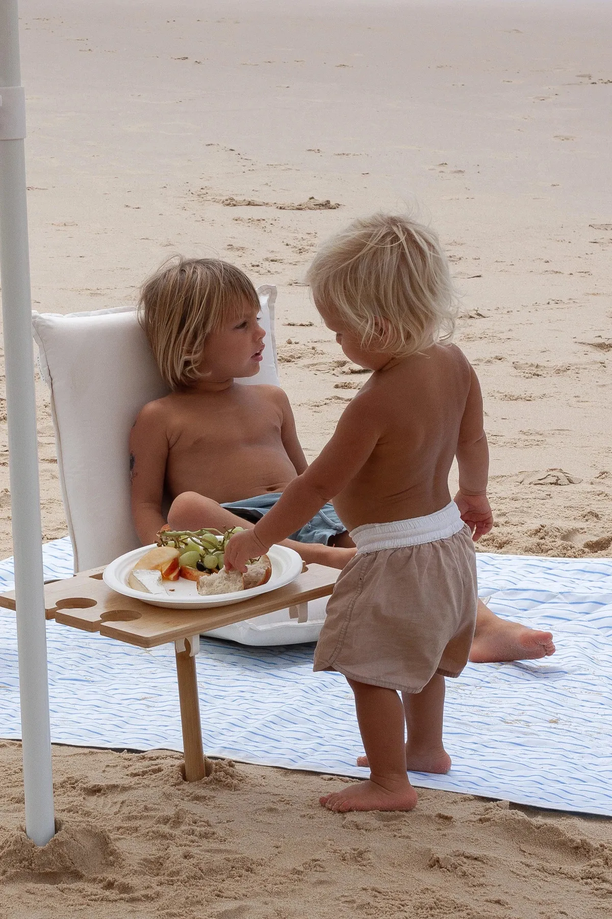 Le Weekend Beach Picnic Blanket