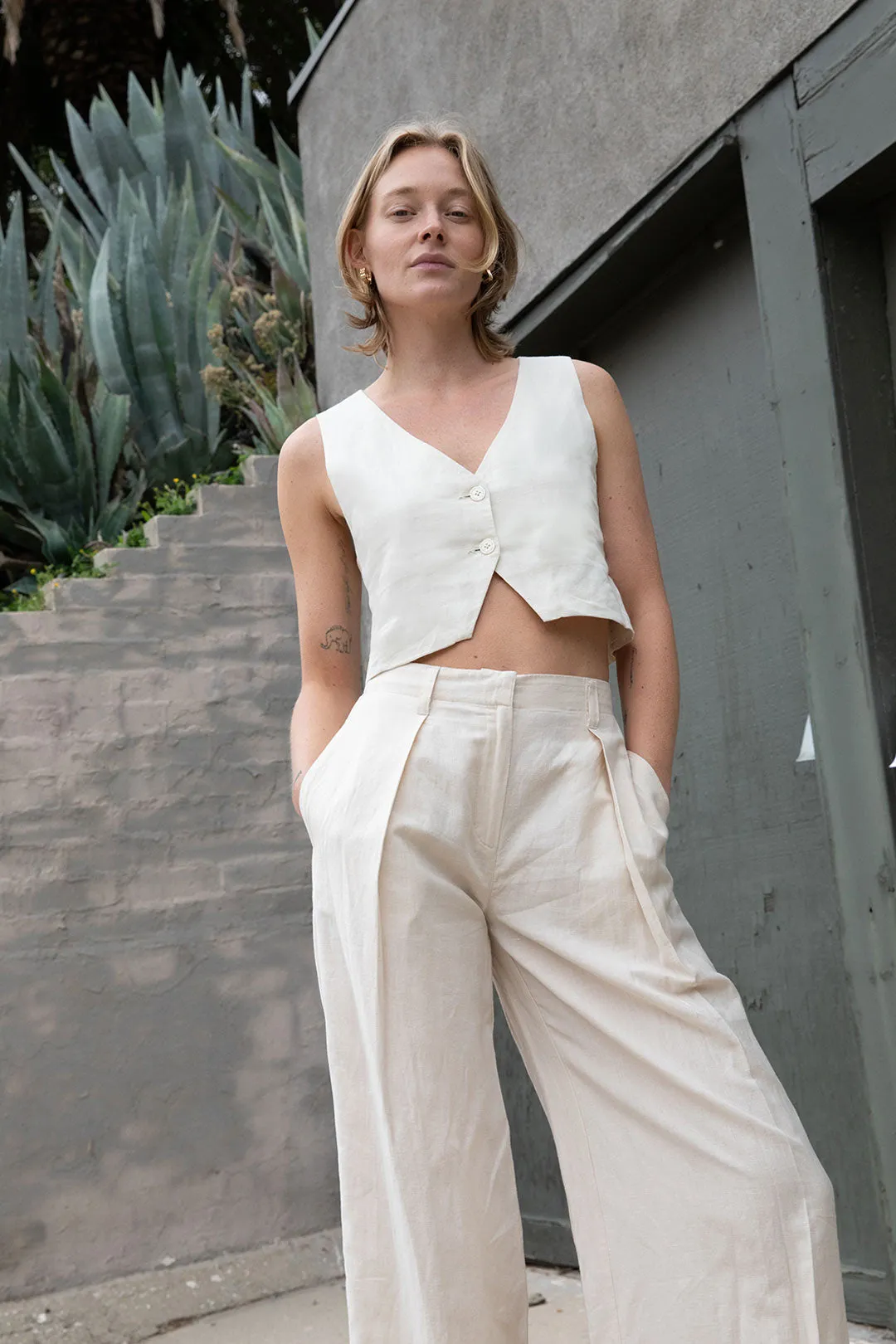LINEN BLEND SUITING VEST