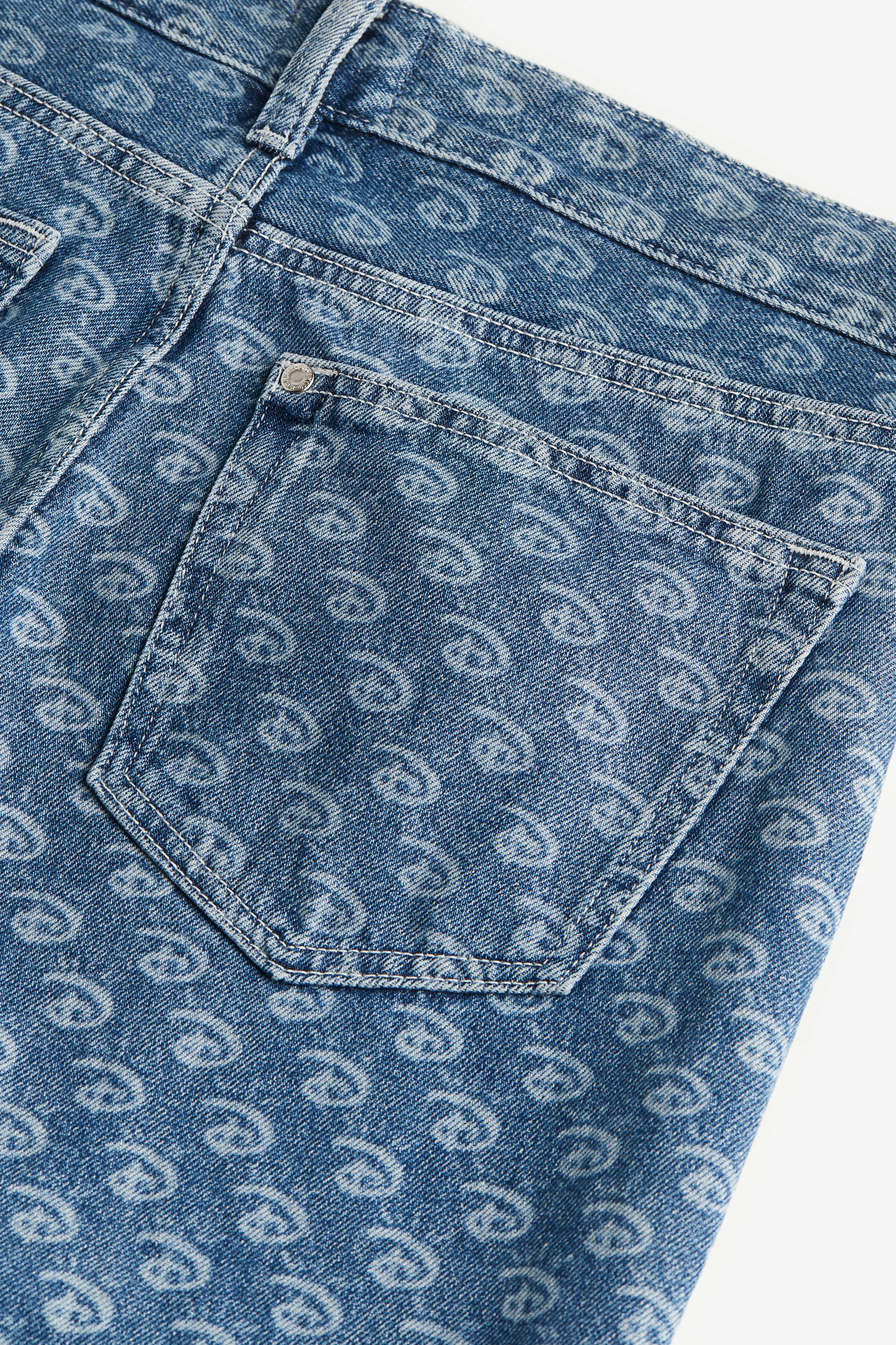 Loose Jeans - Regular waist - Long - Denim blue/Disney100 - Men | H&M GB