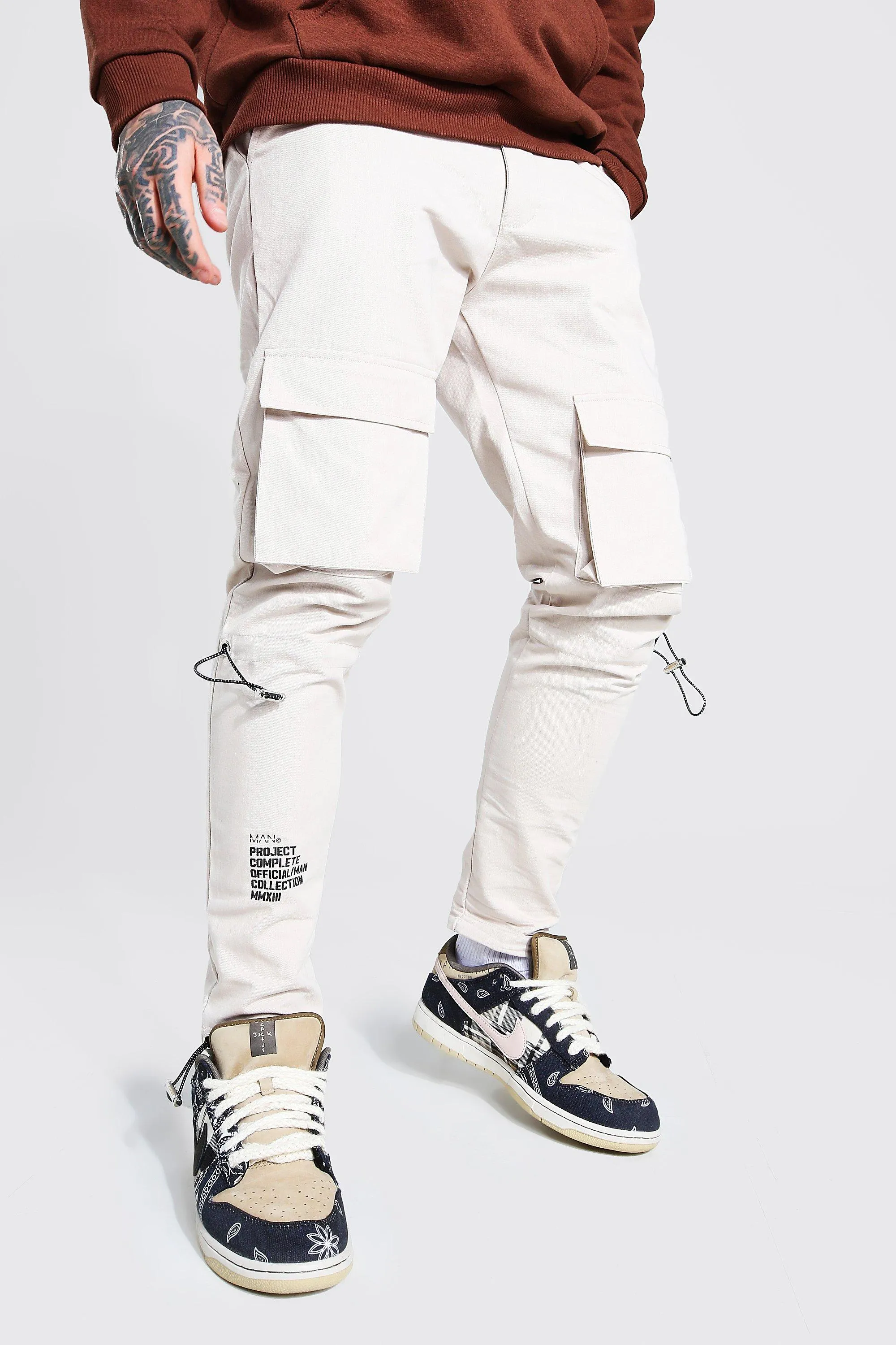 Man Twill Straight Leg Bungee Cord Cargo Pants