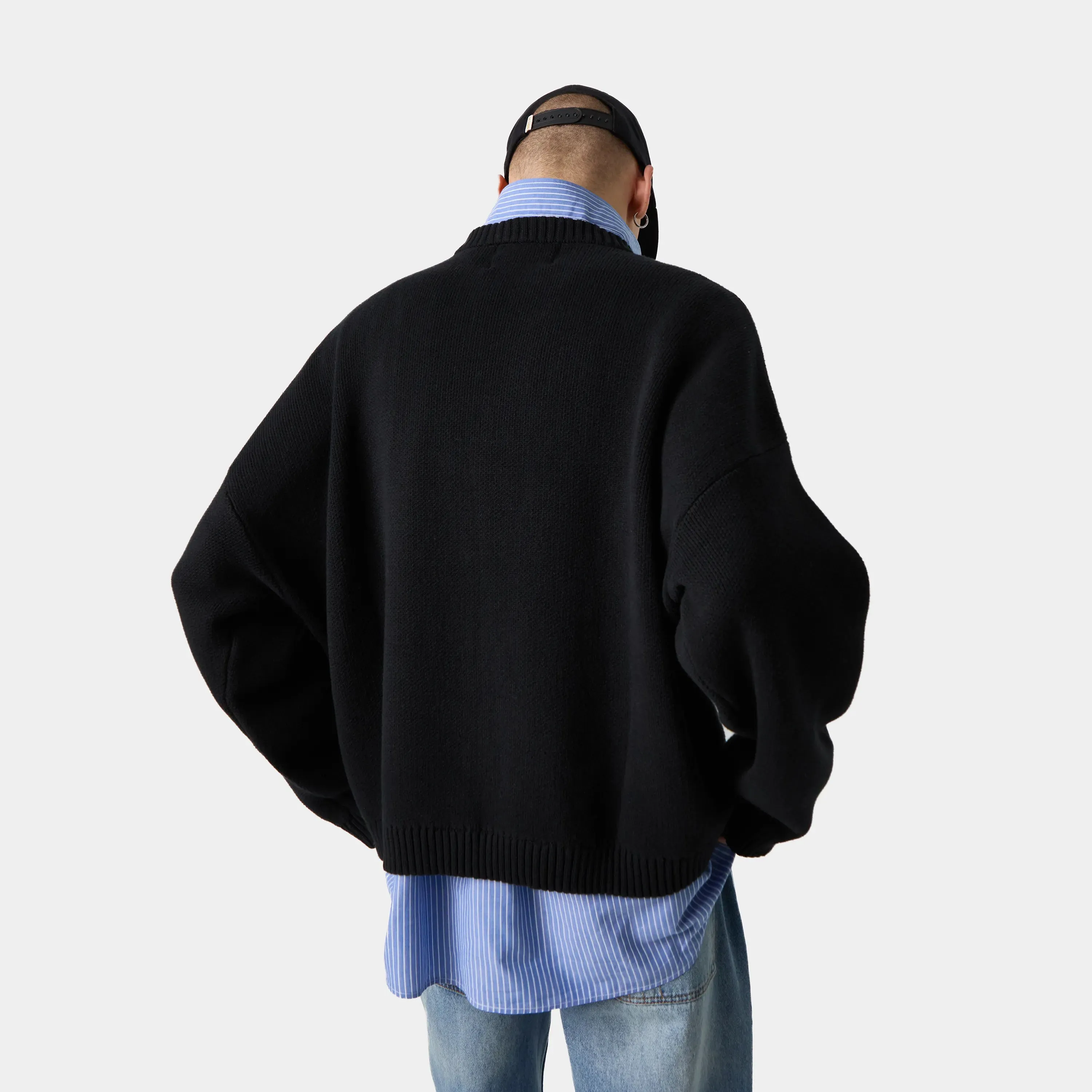 Master Flag Shadow Knit Sweater