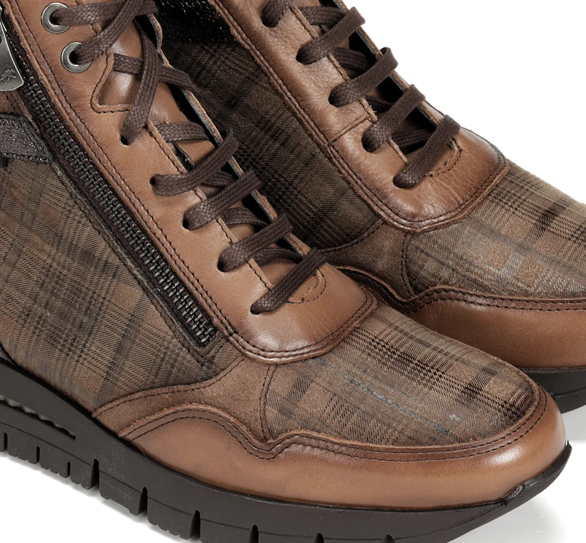 MERYL F1812 Brown Ankle Boot
