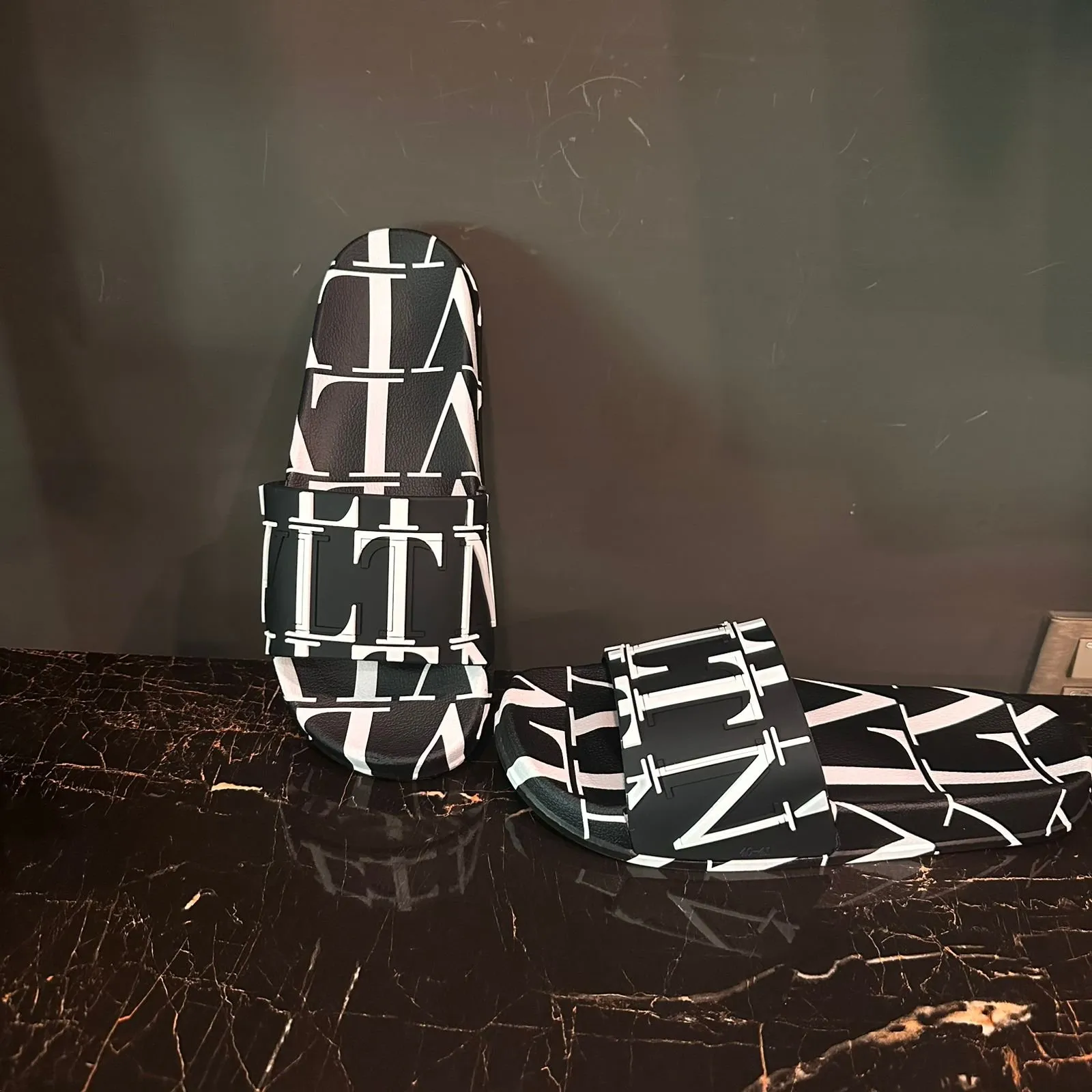 MONCLER BLACK AND WHITE SLIPPER