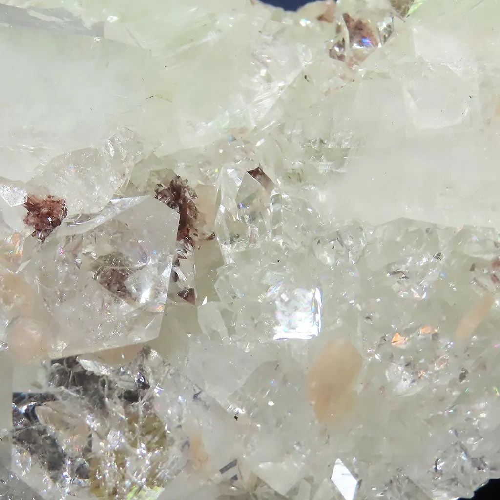 n0242 - Red Heulandite
