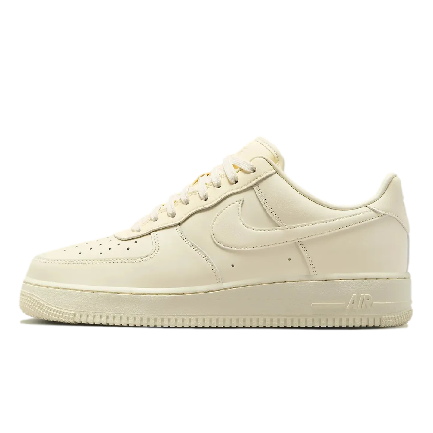 NIKE AIR FORCE 1 LOW COCONUT MILK