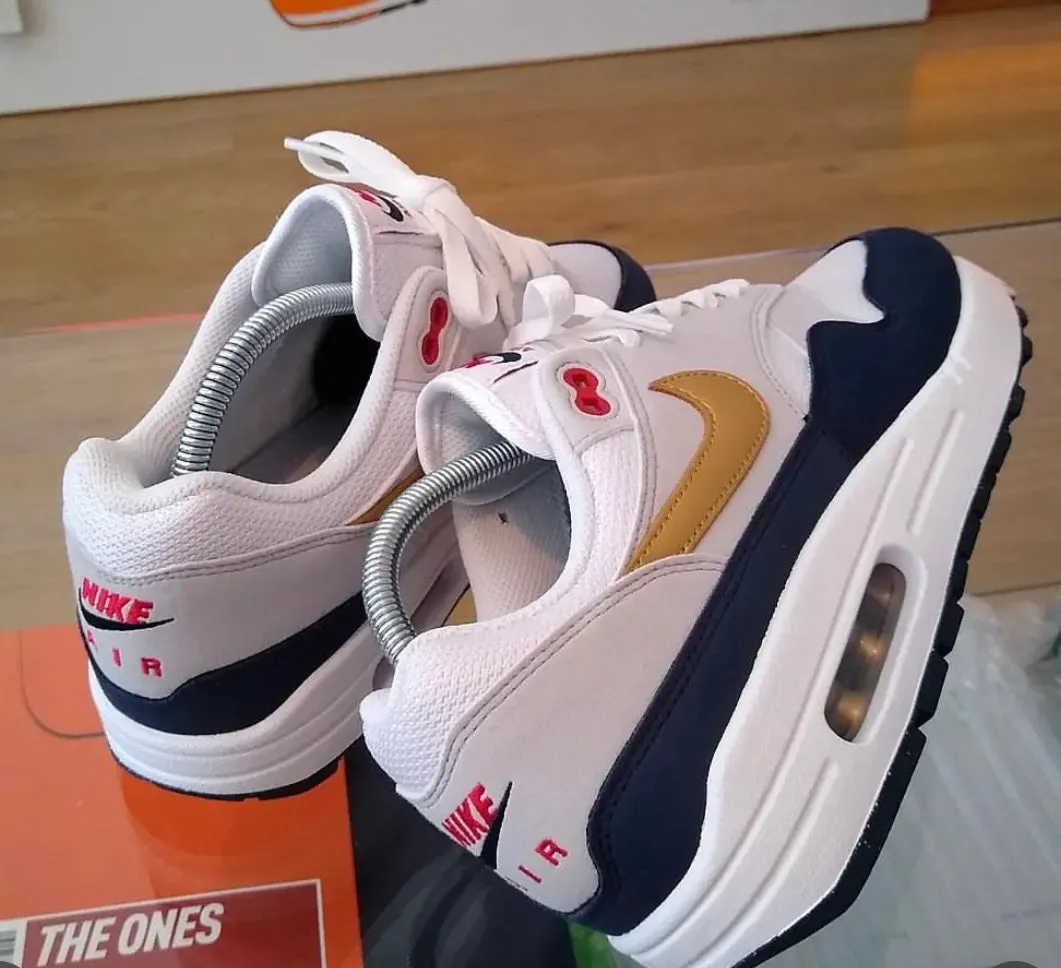 NIKE AIR MAX 1 OLYMPIC