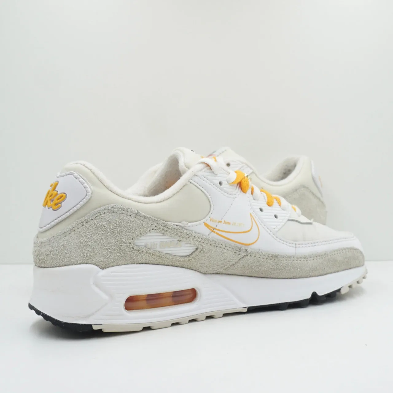 Nike Air Max 90 Light Bone University Gold (W)