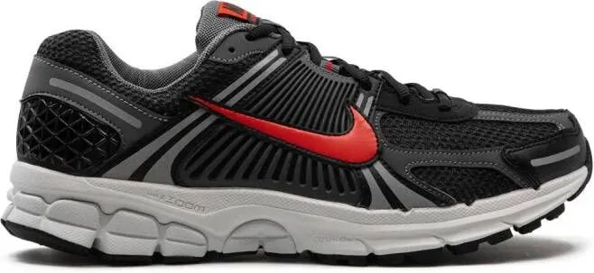 Nike Air Zoom Vomero 5 