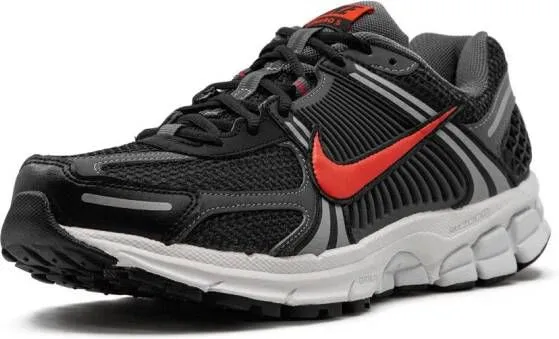 Nike Air Zoom Vomero 5 