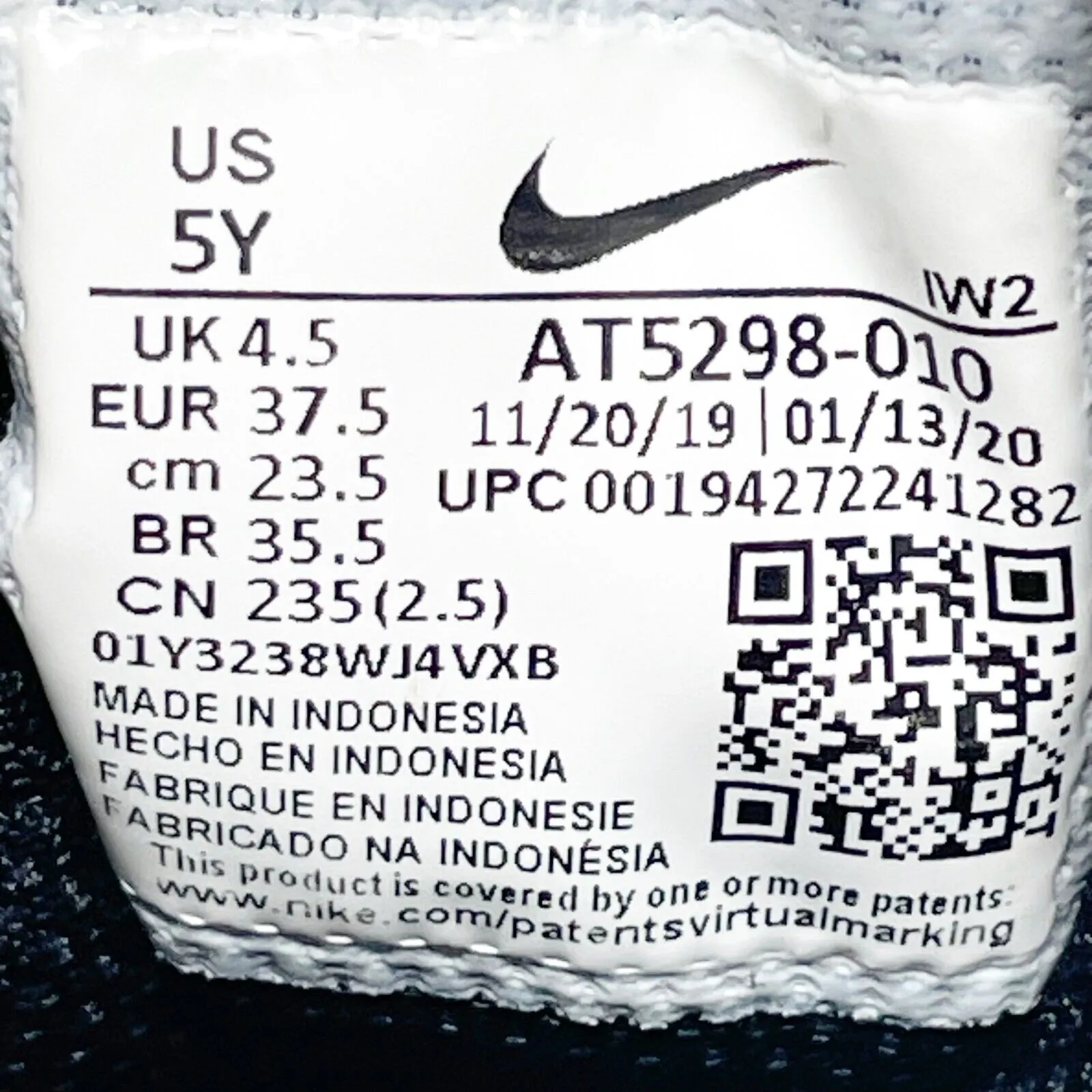 Nike Boys Team Hustle Quick 2 AT5298-010 Black Running Shoes Sneakers Size 5Y