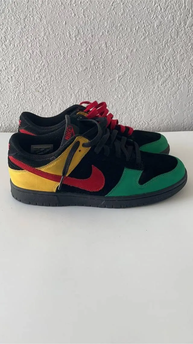 Nike dunk low cl journey rasta
