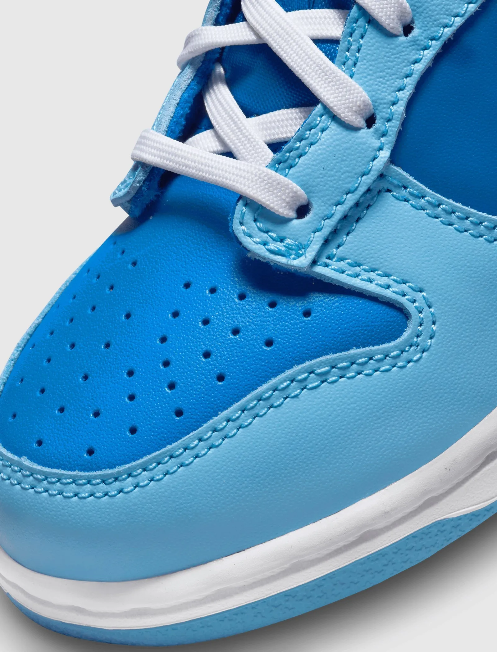 NIKE DUNK LOW RETRO QS 