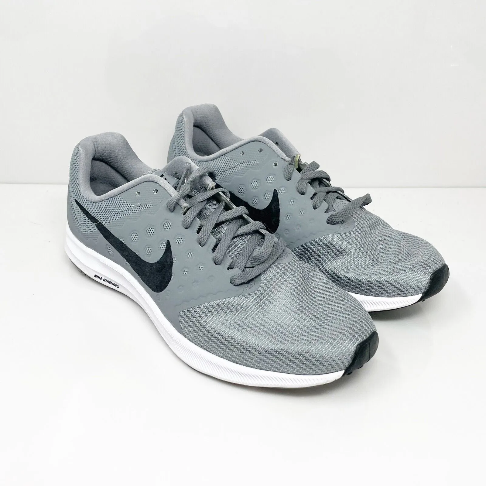 Nike Mens Downshifter 7 852459-009 Gray Running Shoes Sneakers Size 8.5