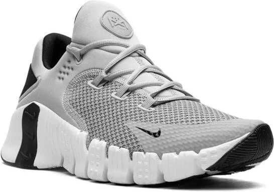 Nike Revolution 6 