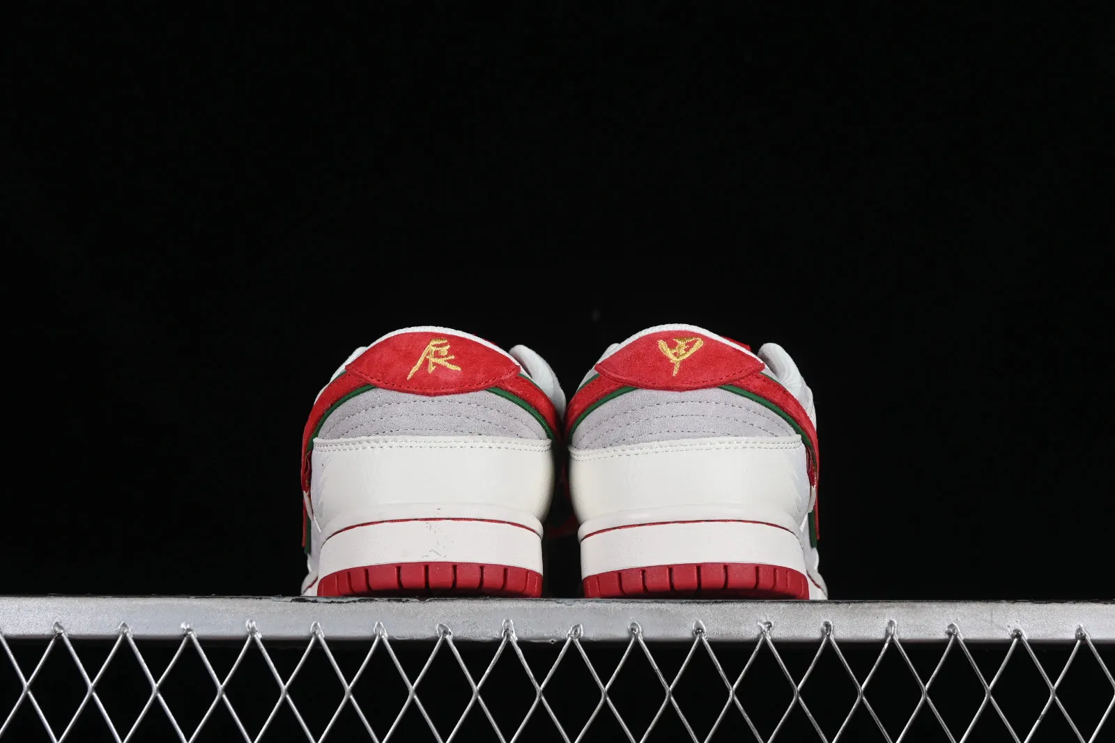 Nike SB Dunk Low CNY Off White Red Green Light Grey CR8033-506