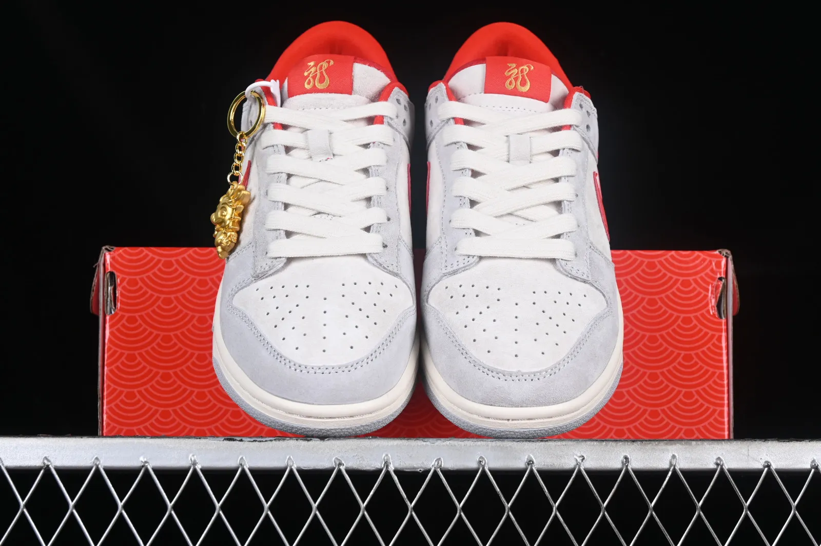 Nike SB Dunk Low Dragon Grey Red Metallic Gold FC1688-178