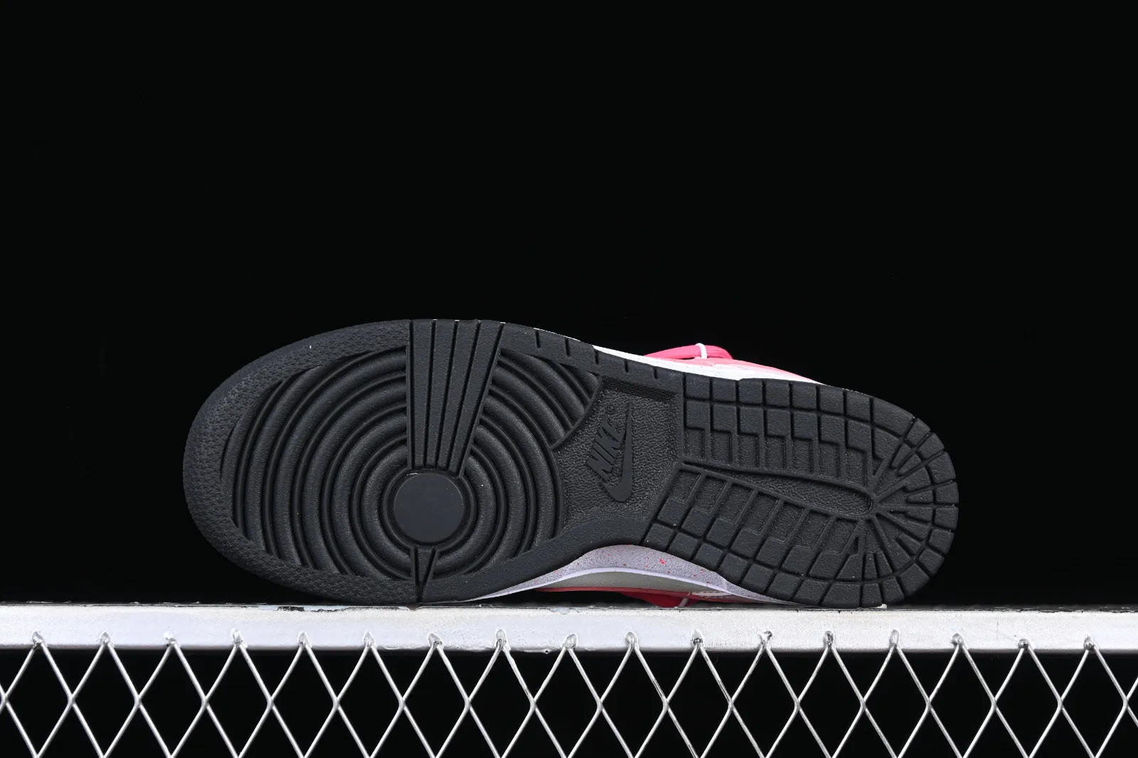 Nike SB Dunk Low White Black Rose Pink Purple FD4623-131