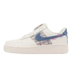 Nike wmns air force 1 07 lx denim swoosh boucle