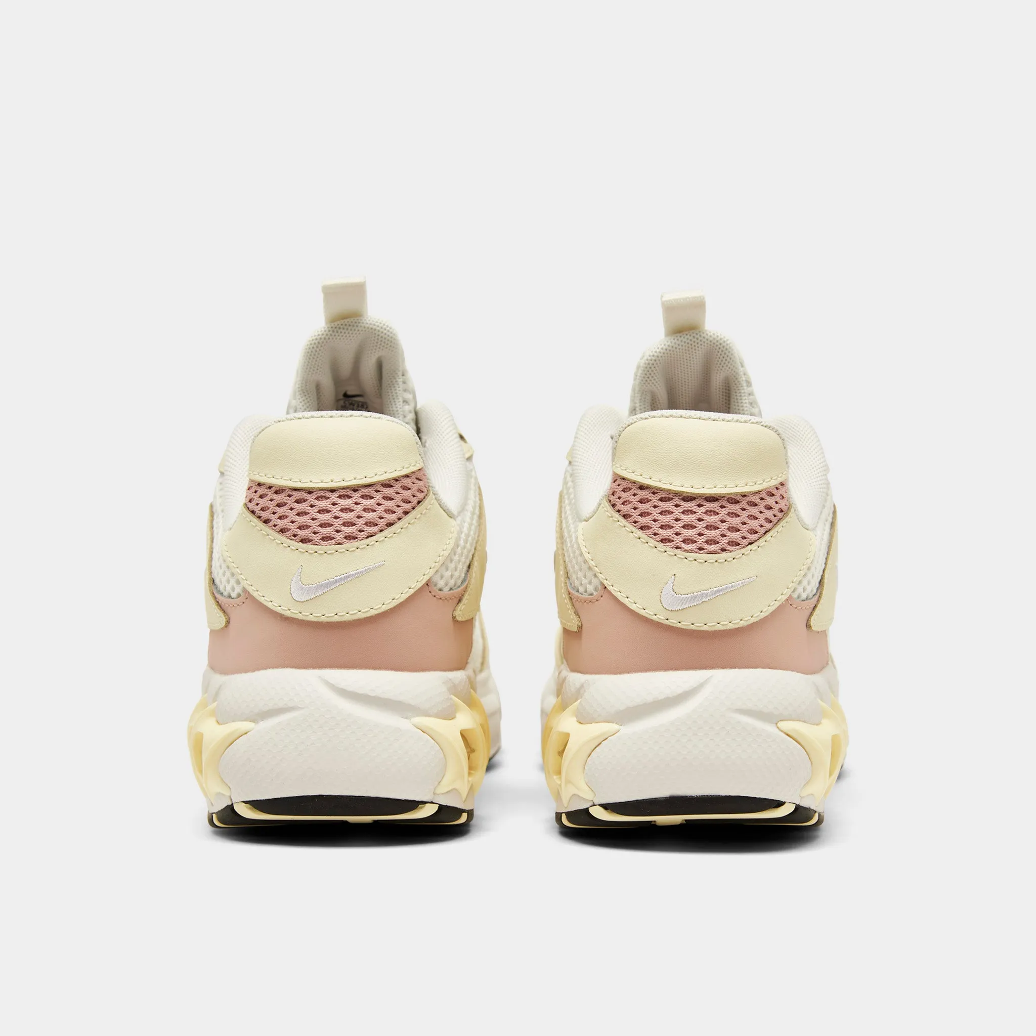 Nike Women's Zoom Air Fire Coconut Milk / Summit White - Pink Oxford