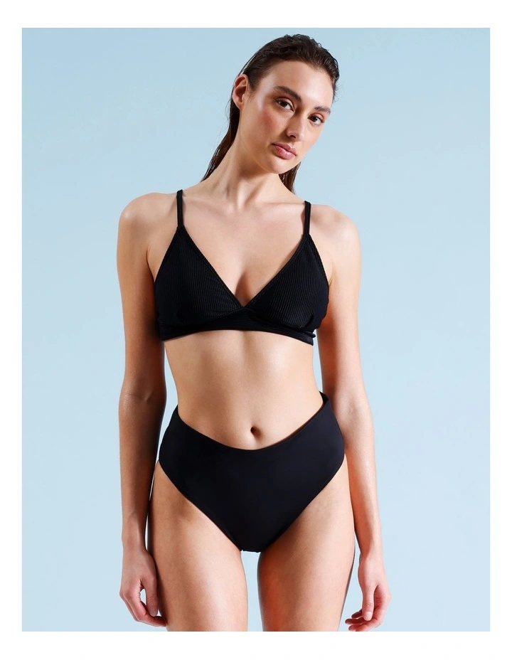 Nikkie Bikini Top in Black