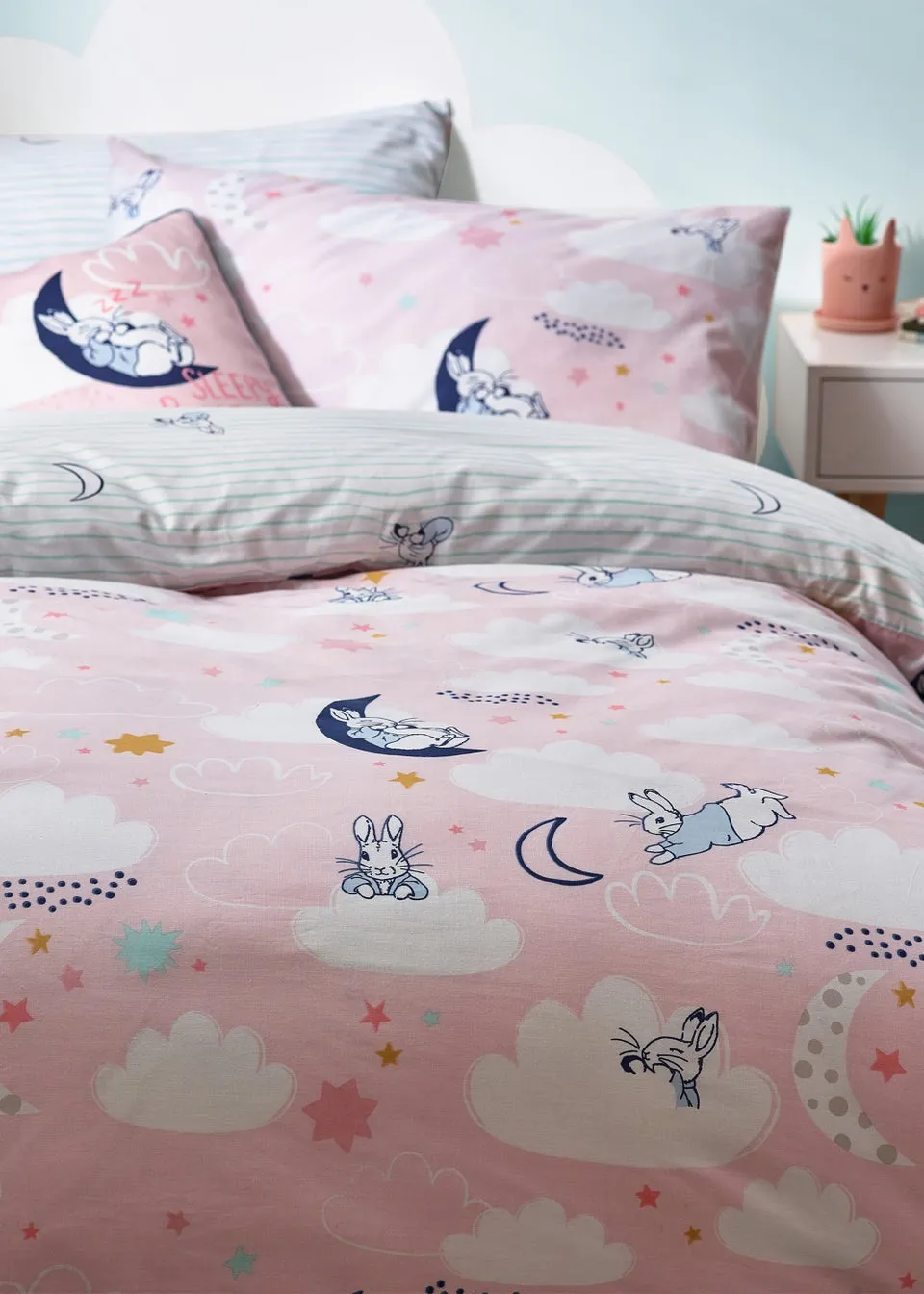 Peter Rabbit™ Sleepy Head Abstract Duvet Cover Set
