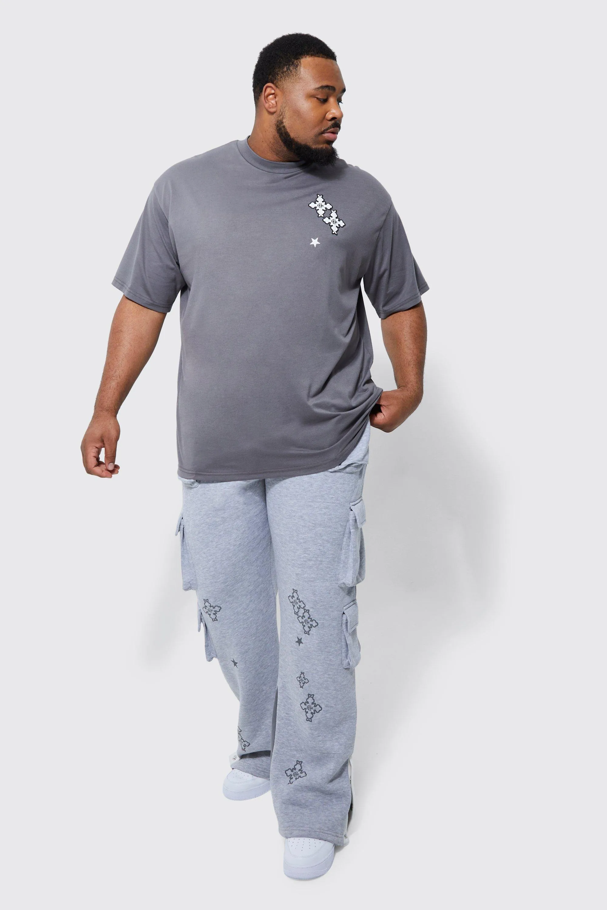 Plus Graphic Popper Hem T-shirt Tracksuit | boohooMAN UK