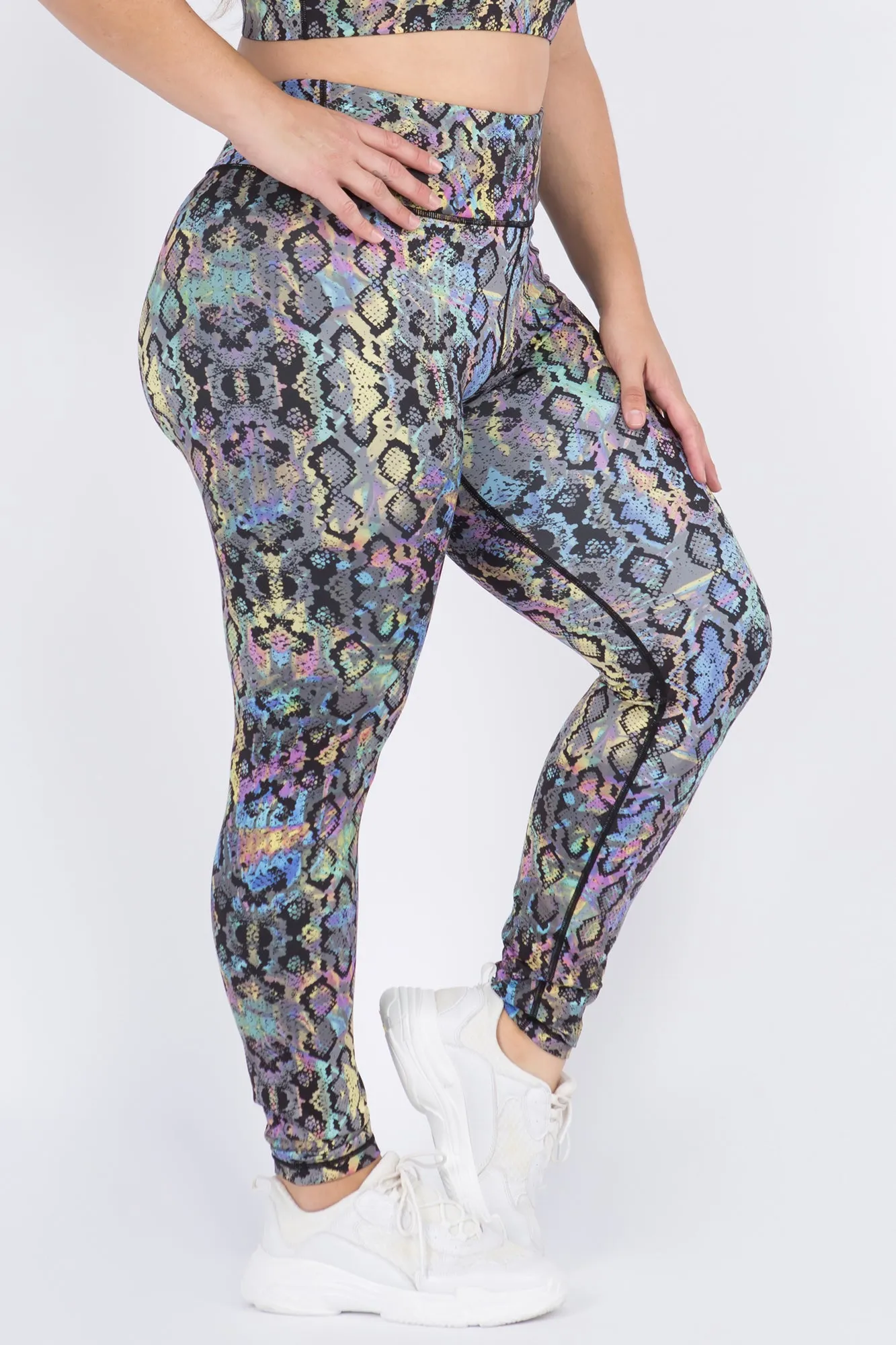 Plus Size Iridescent Snake Print Workout Leggings