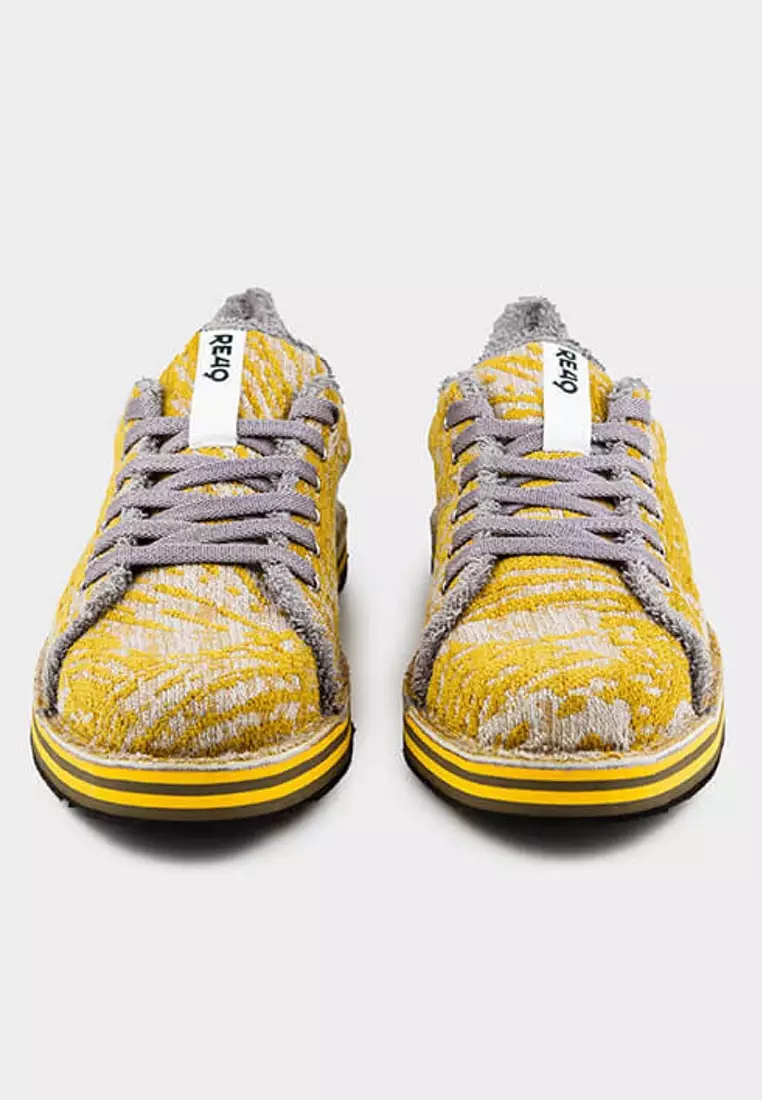 RE49 RE49 © Made in Italy from Recycled waste industrial fabrics and car tyres for the soles. Fabrix Lifestyle collection Sneake
