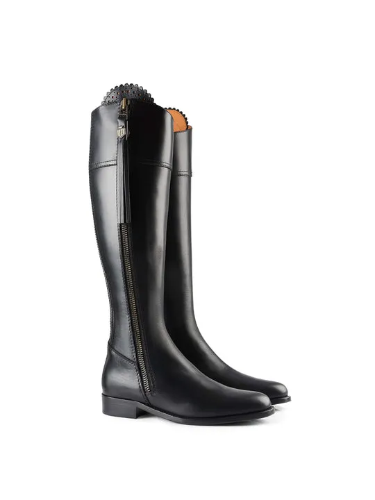 Regina black leather Flat Knee-high Boots        - Regular Fit