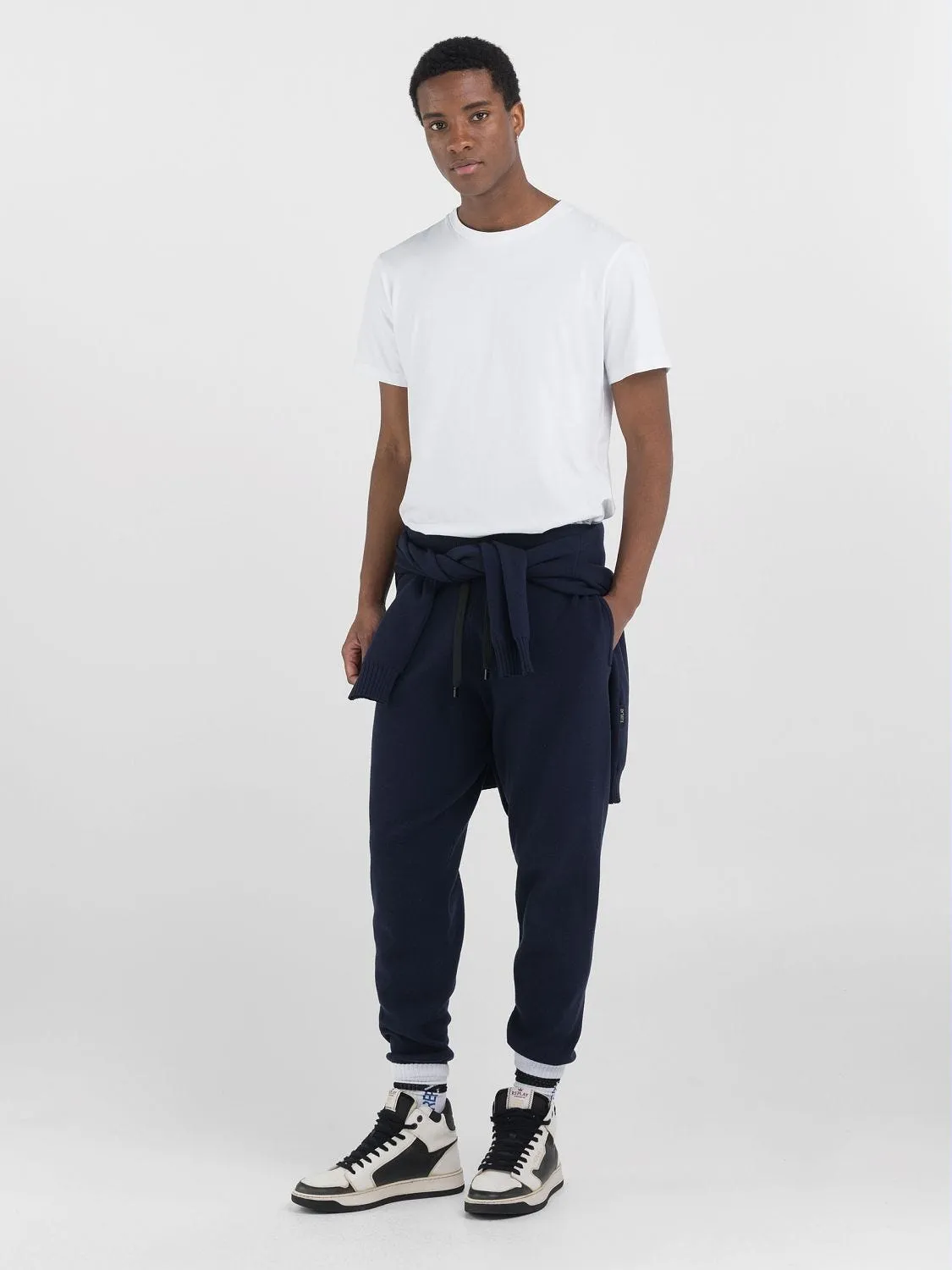 RELAXED-FIT JOGGERS IN A RECYCLED POLYESTER BLEND