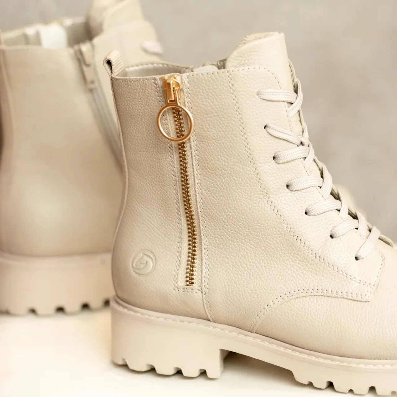 Remonte D8671-60 Beige Leather Biker Boot